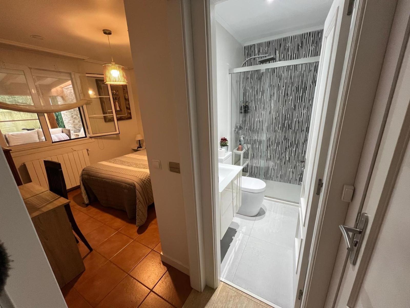 Habitacion Con Bano Privado โบโอ เด เปียลากอส ภายนอก รูปภาพ