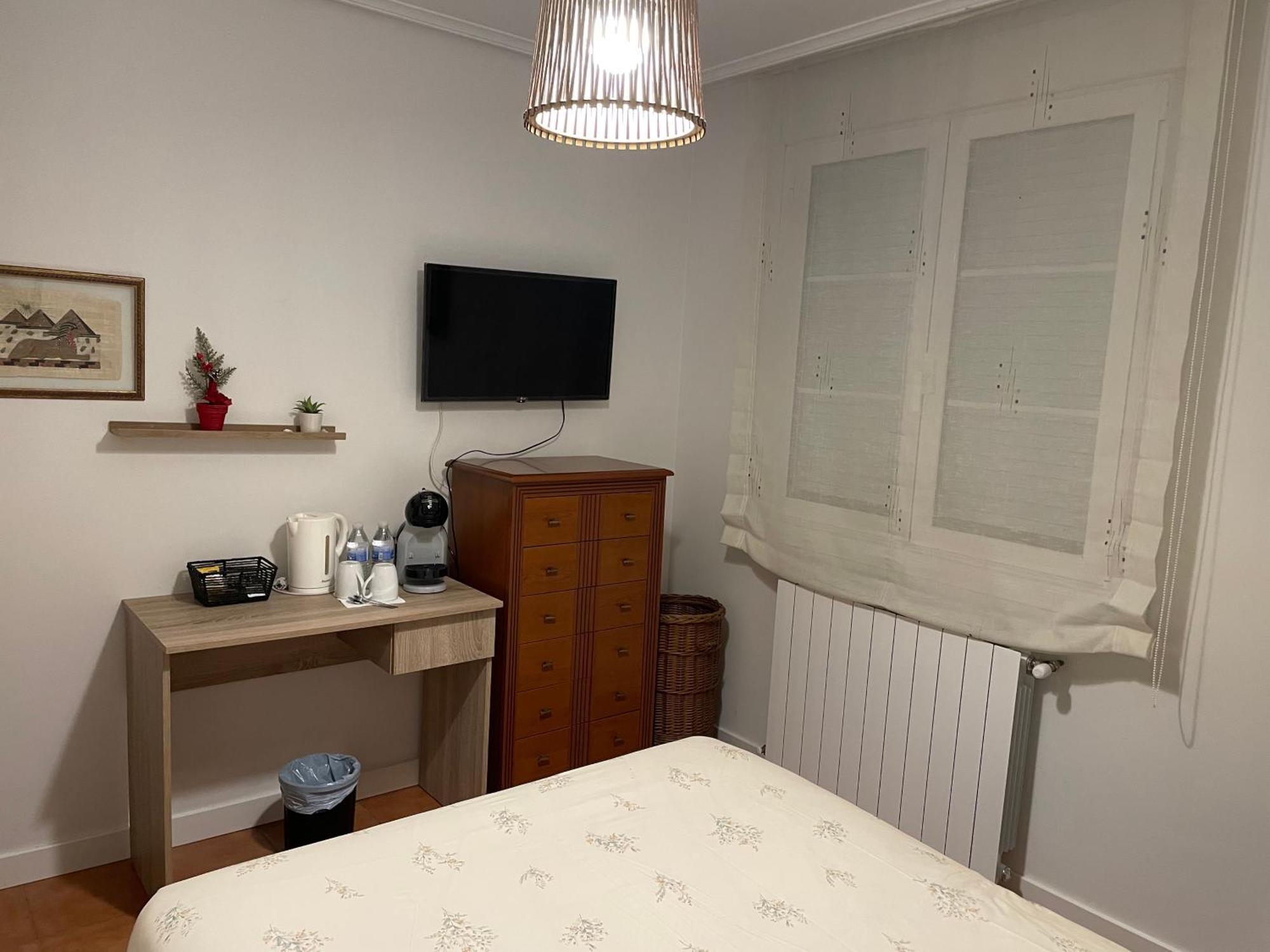 Habitacion Con Bano Privado โบโอ เด เปียลากอส ภายนอก รูปภาพ